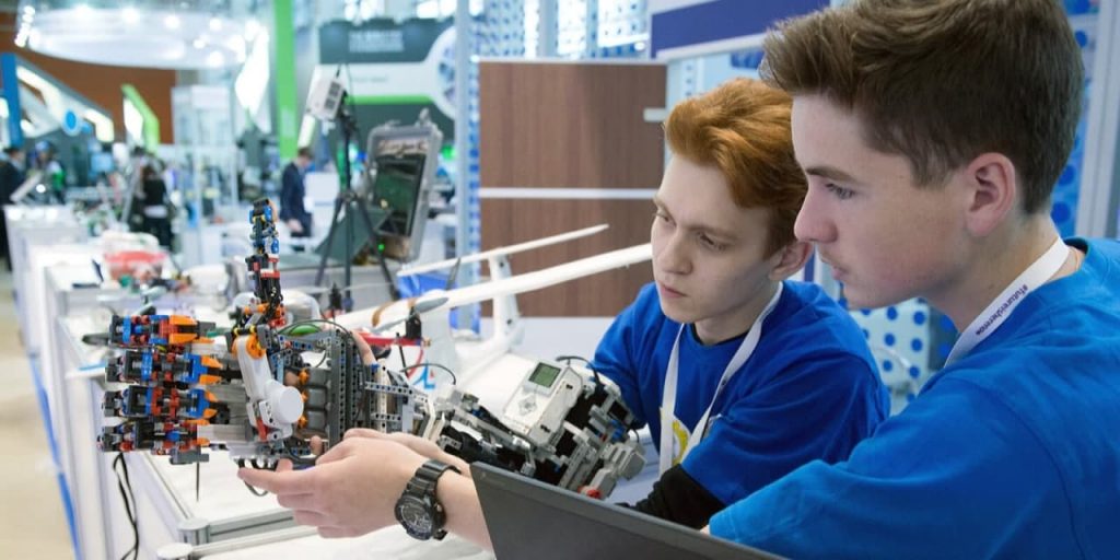 Сергунина: В Москве пройдут соревнования по робототехнике для школьников. Фото: Е. Самарин mos.ru