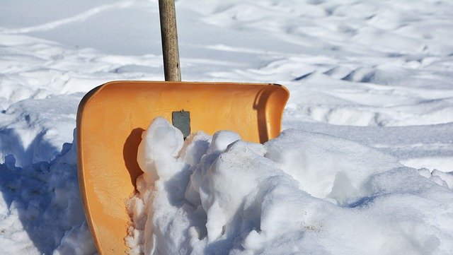 Готовы ли вы выйти и помочь коммунальщикам в уборке снега? &#8212; новый опрос