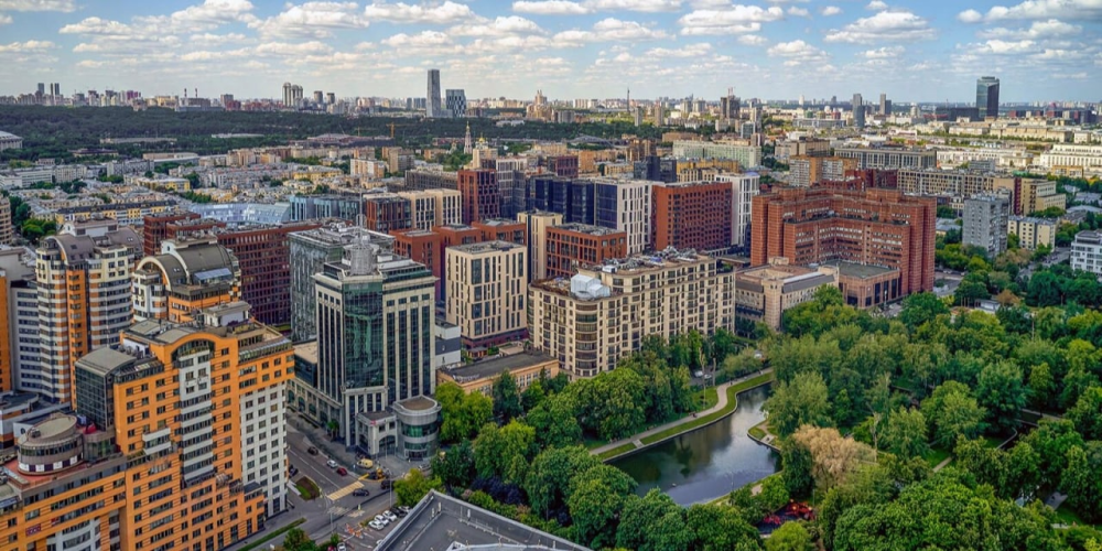Московская полиция предупреждает граждан о запрете запусков БПЛА и использования пиротехнических изделий